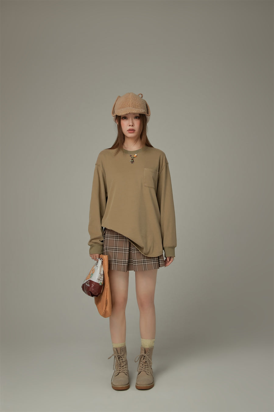 CHUU Basic Boxy Long Sleeve T-Shirt