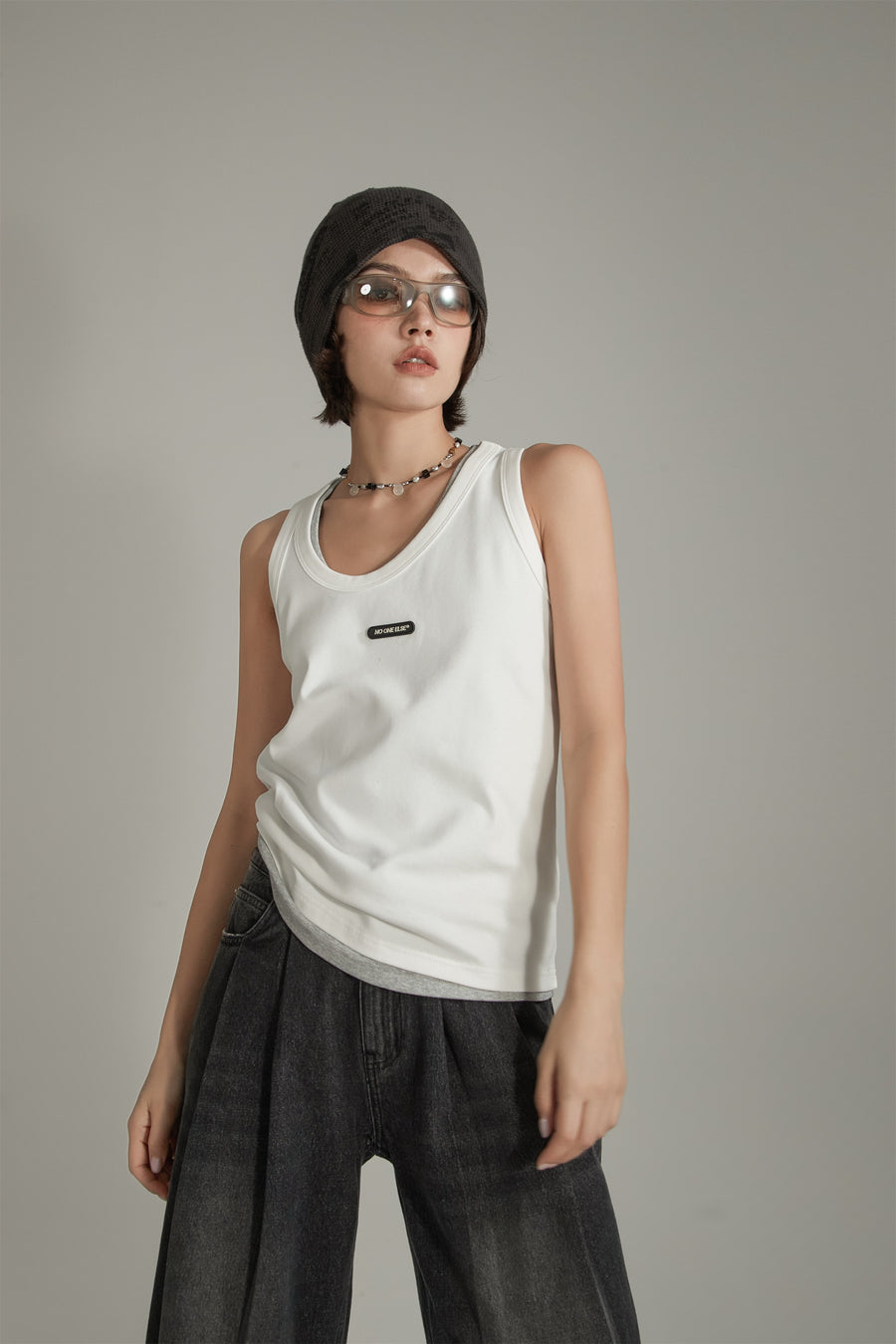 CHUU Basic Simple Sleeveless T-Shirt