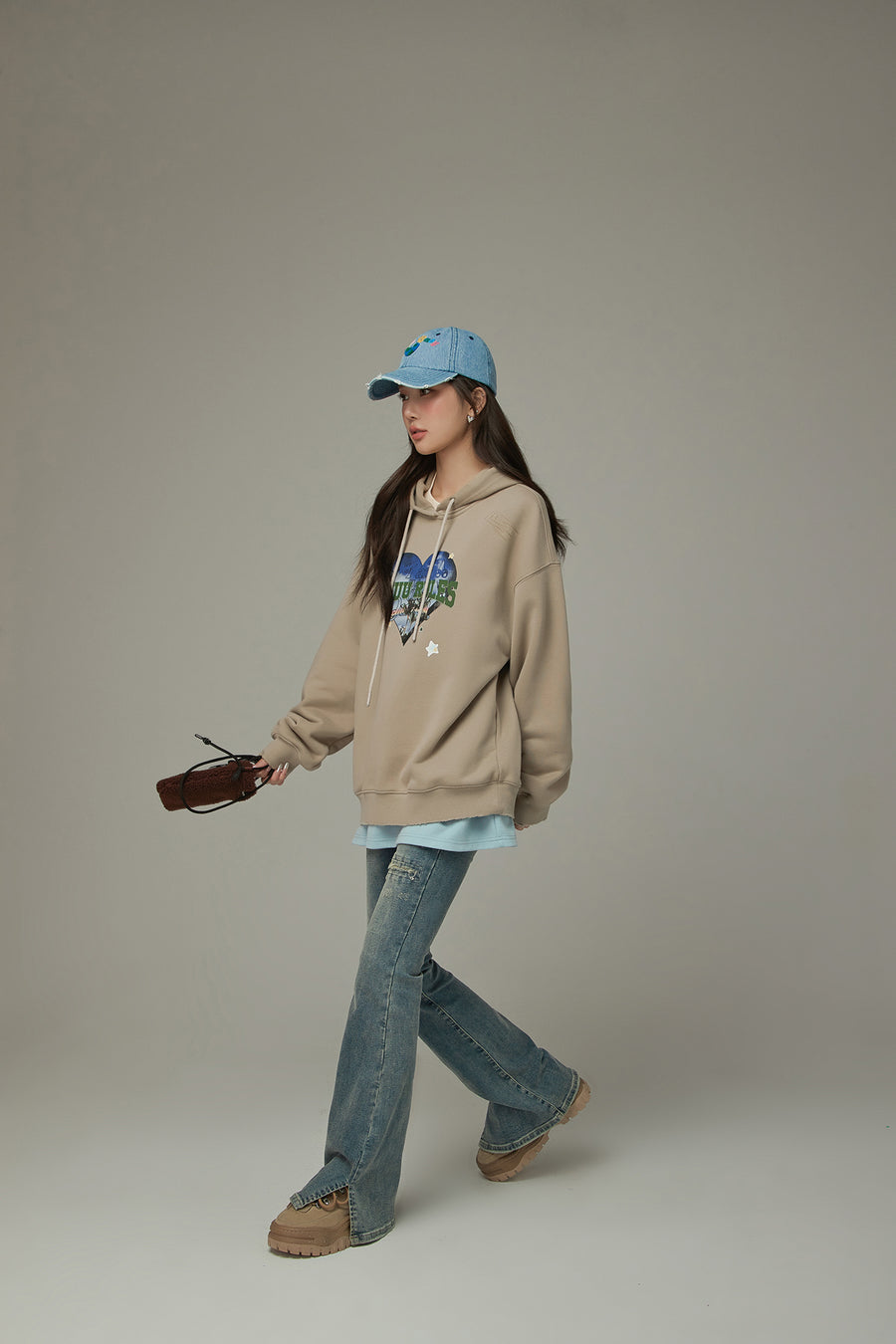 CHUU Rainbow Logo Distressed Denim Ball Cap