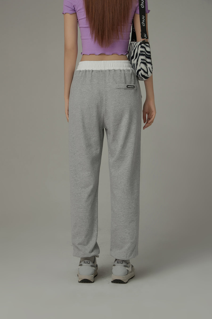 CHUU Line Side Straps Baggy Jogger Pants