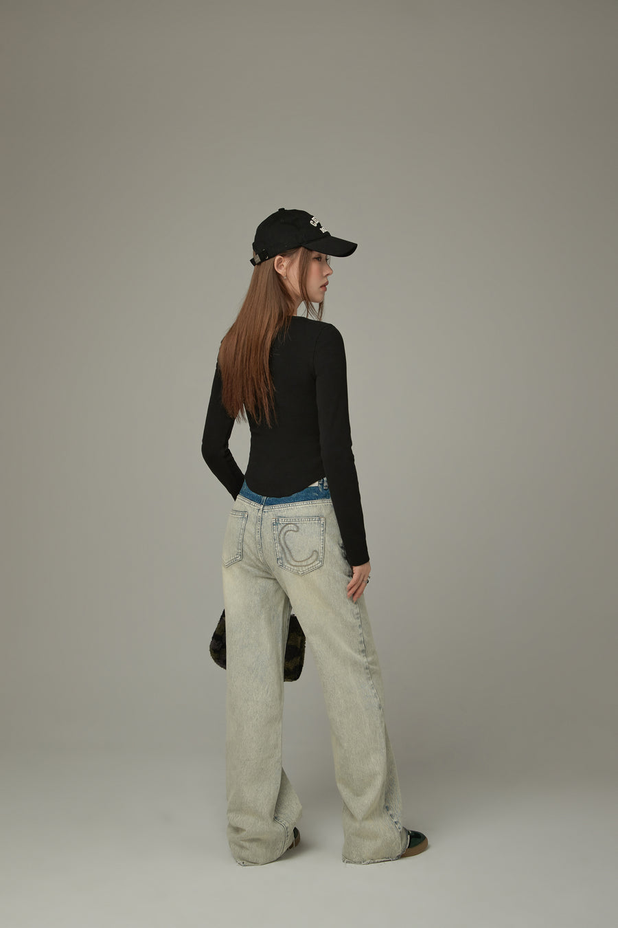 CHUU Folded Waist Color Combination Wide Denim Jeans