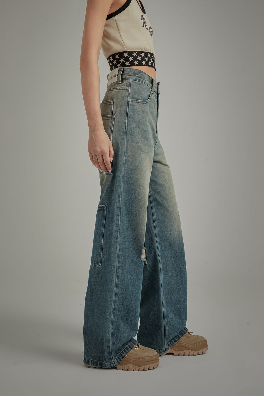 CHUU Stitched Ripped Washed Wide Denim Jeans