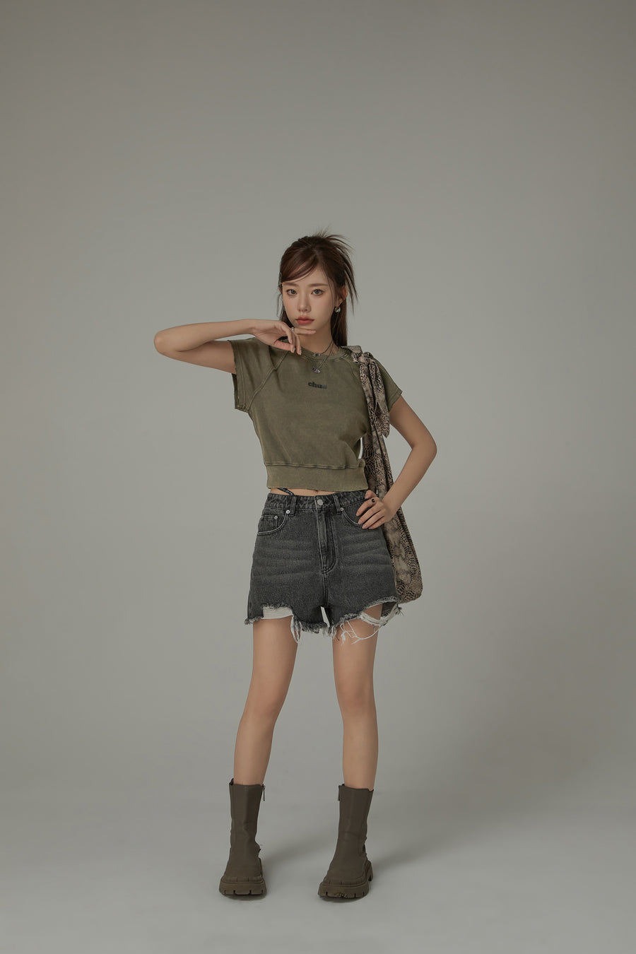 CHUU Vintage Washed Raglan Short Sleeve Top