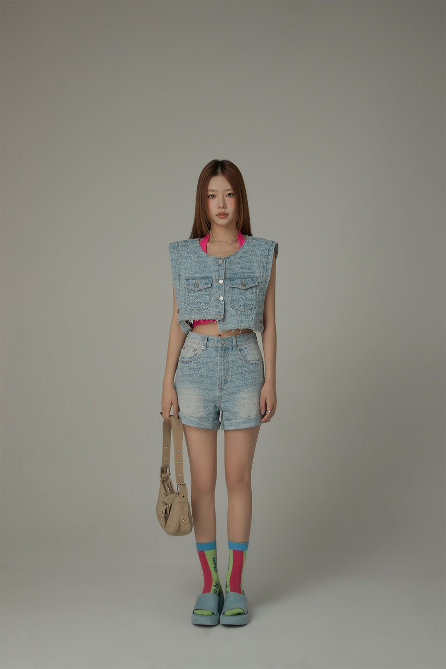 CHUU Unbalanced Sleeveless Raw Hem Denim Vest