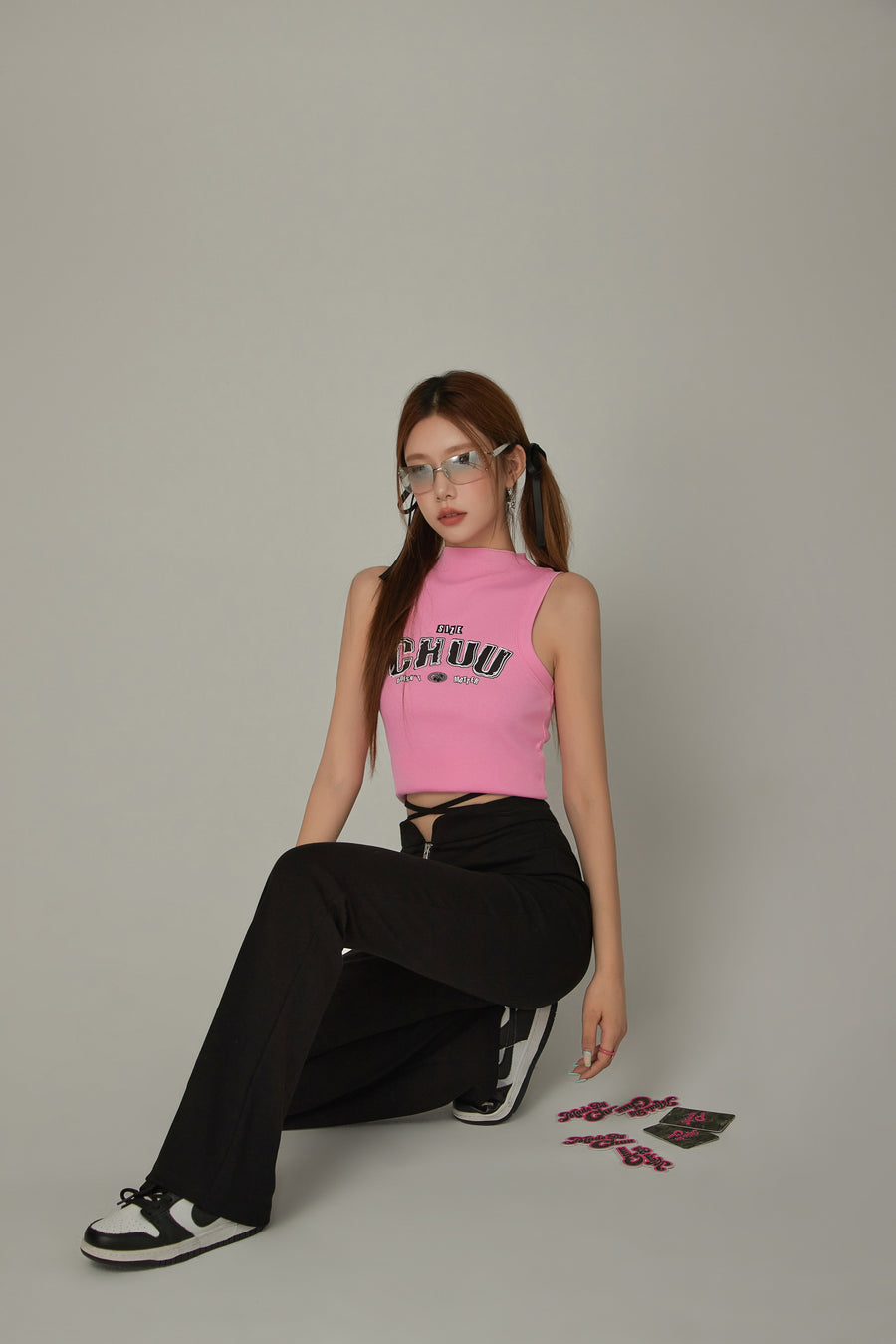 CHUU Logo Star Bootcut Zipper Pants