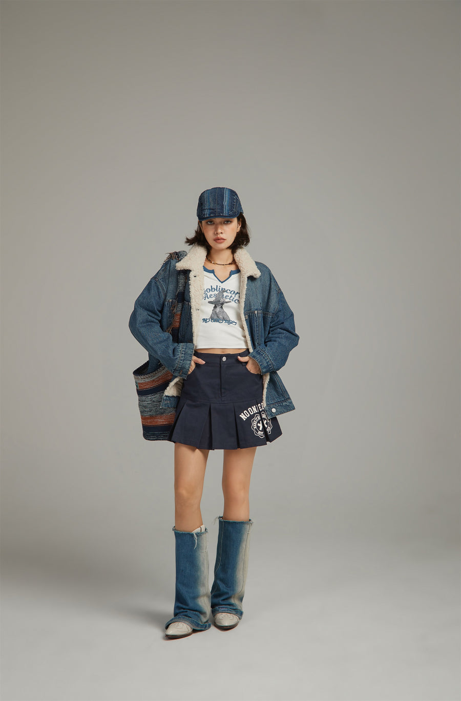 CHUU Logo Mini Pleated Skirt