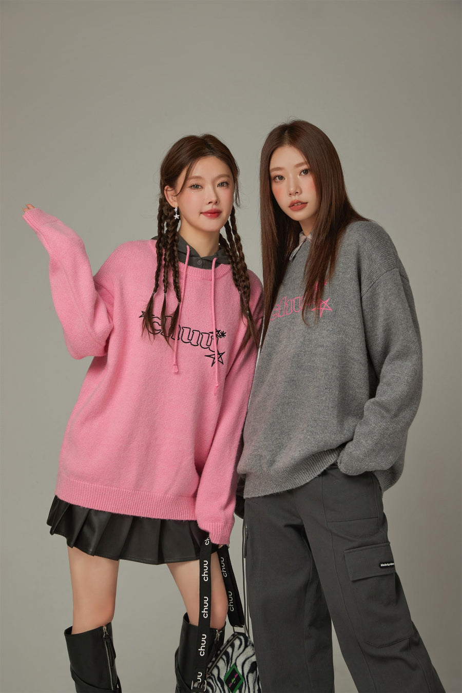 CHUU Logo Star Lettering Loose Fit Knit Sweater