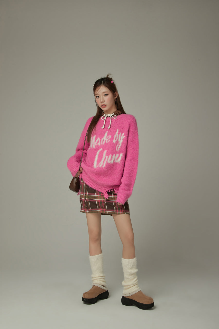 CHUU Logo Distressed Lettering Loose Fit Knit Sweater