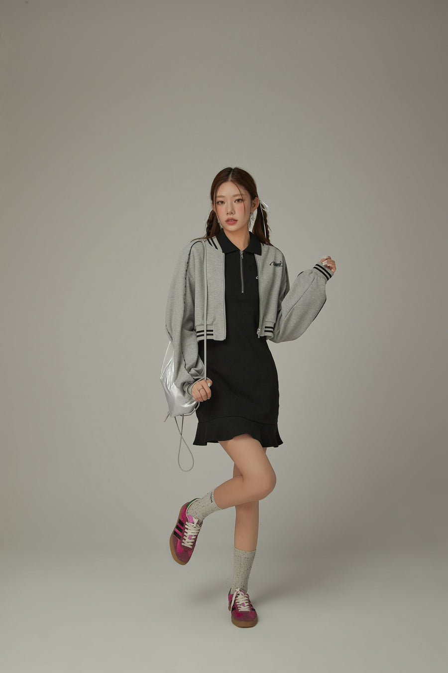 CHUU Polo Neck Embroidered Dress