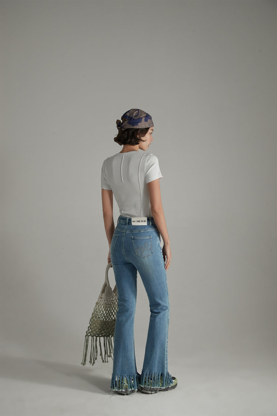 CHUU Fringe-Cut Hem Slim Denim Jeans