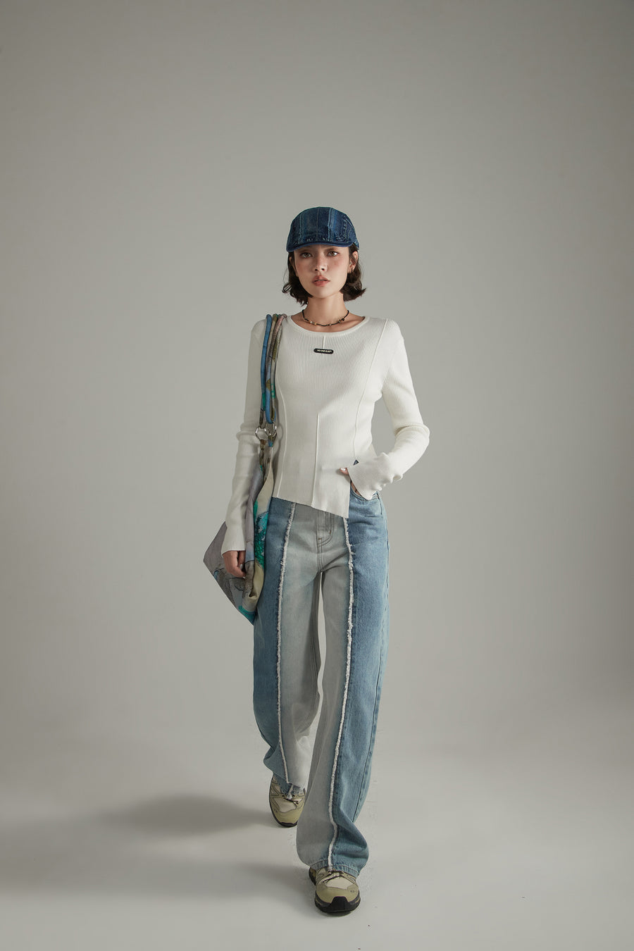 CHUU Slit Knit Long Sleeve Top