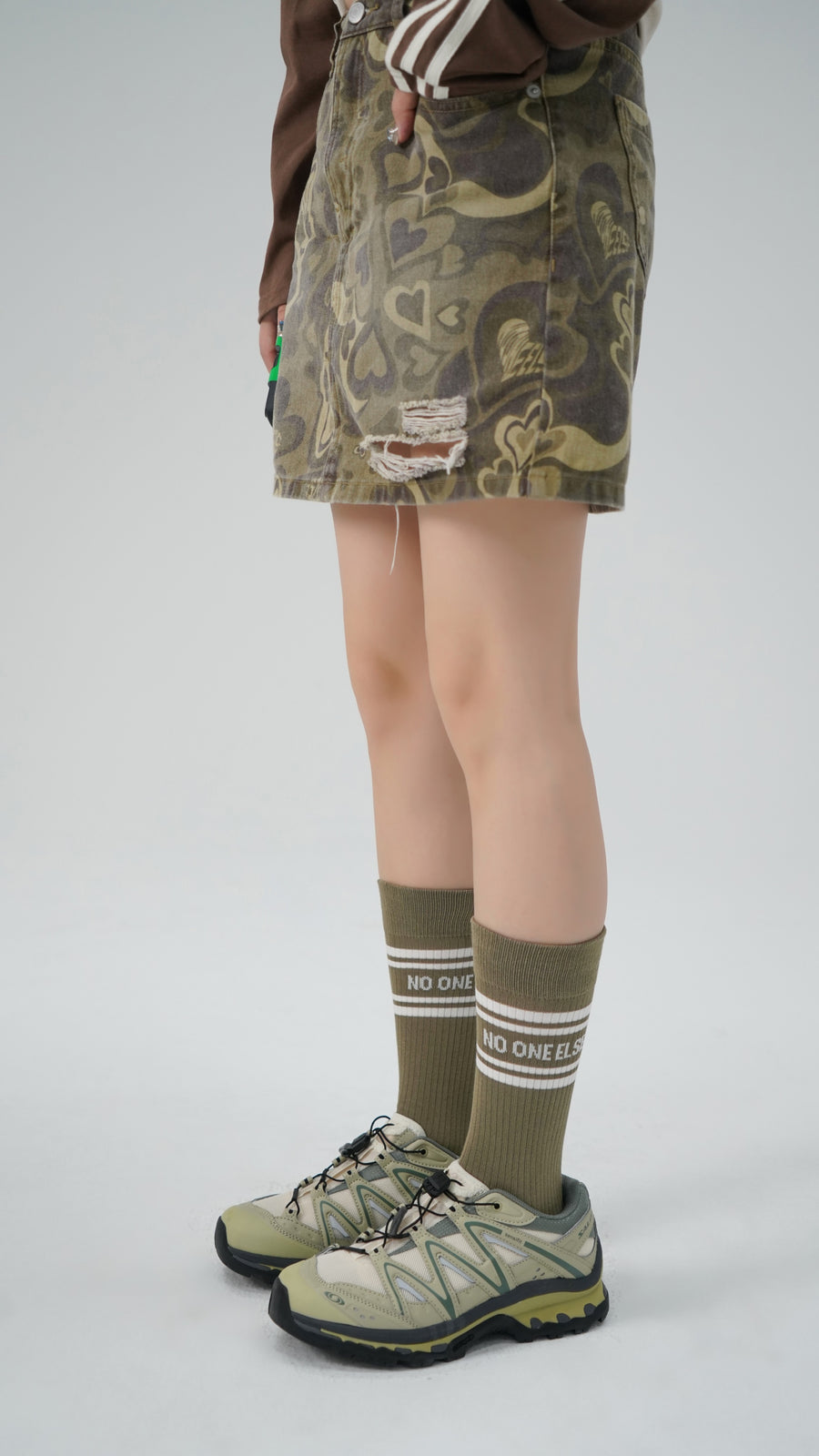 CHUU Color Lettering Basic High Socks