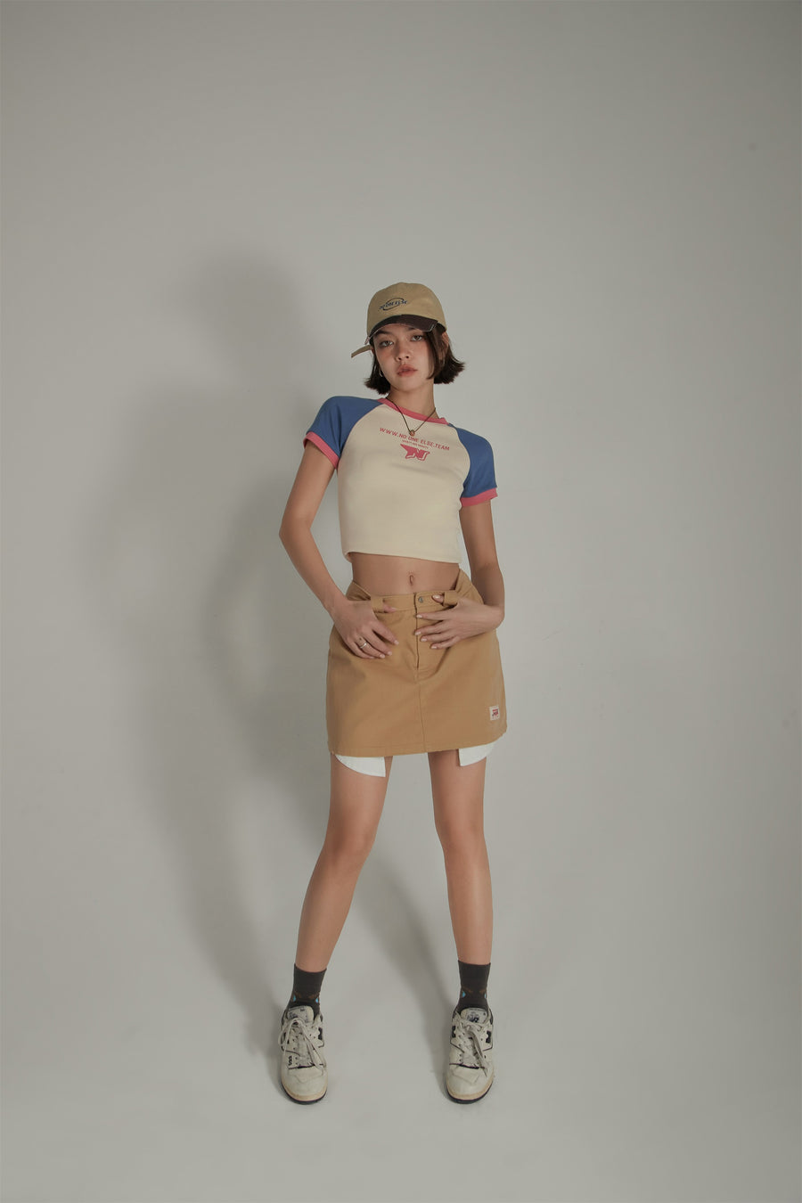 CHUU Exposed Pockets A-Line Mini Skirt