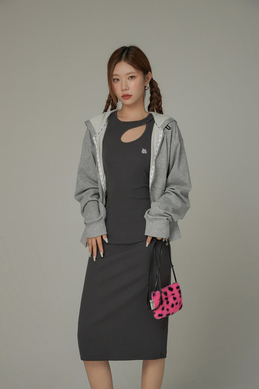 CHUU Front Cut Out Side Shirring Long Dress