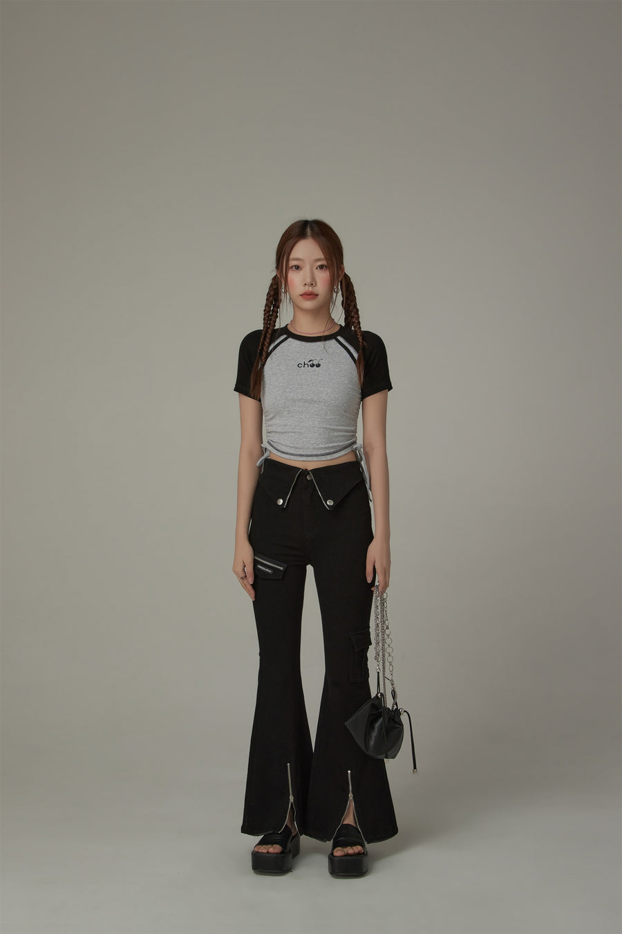 CHUU Chuu Cherry String Colorblocked Short Sleeve T-Shirt