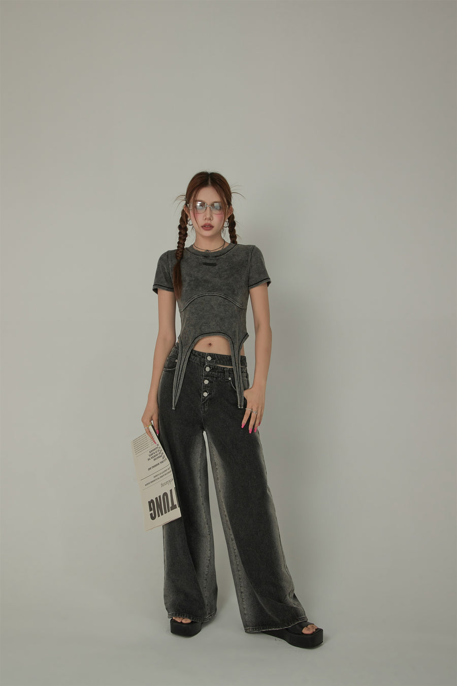 CHUU Vintage Hanging Strap Semi Crop Top