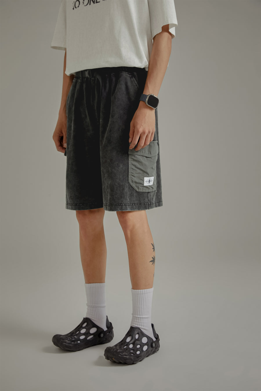 CHUU Pocket Wide Casual Shorts