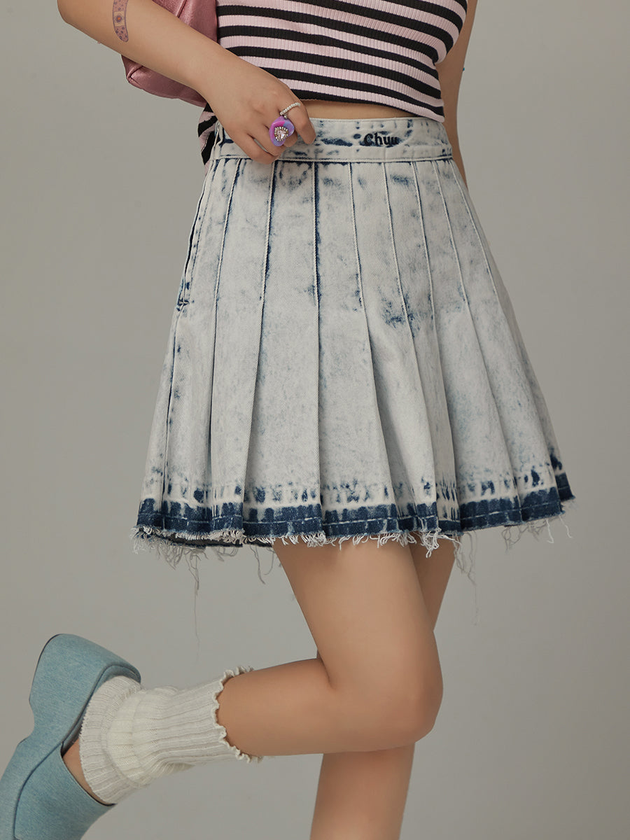 CHUU Raw Hem Denim Pleated Skirt