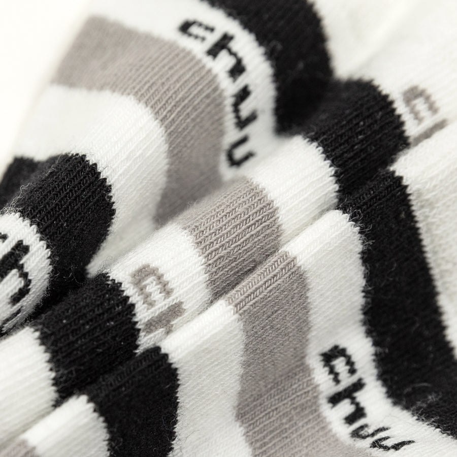 CHUU Two Toned Striped Chuu Lettering High Socks