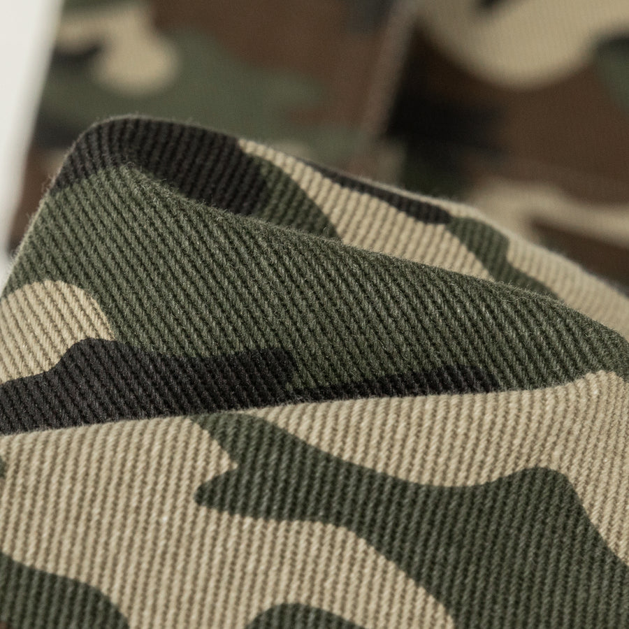 CHUU Camouflage Cargo Wide Pants