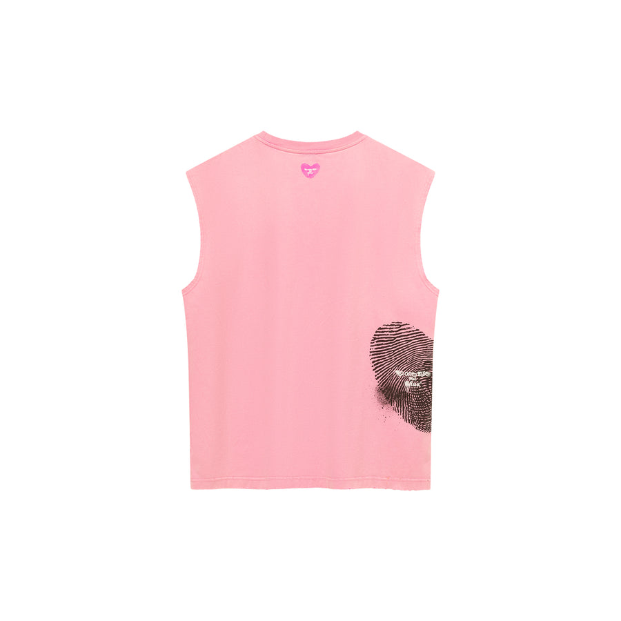 CHUU Heart Boxy Sleeveless T-Shirt