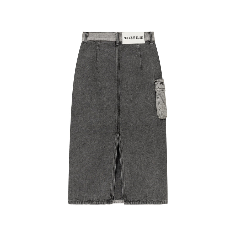 CHUU Grayscale Color Pocket Long Denim Skirt