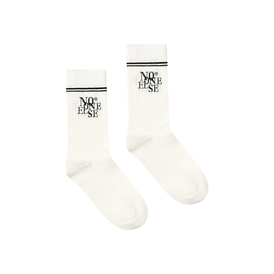 CHUU Classic Lettering Ribbed High Socks