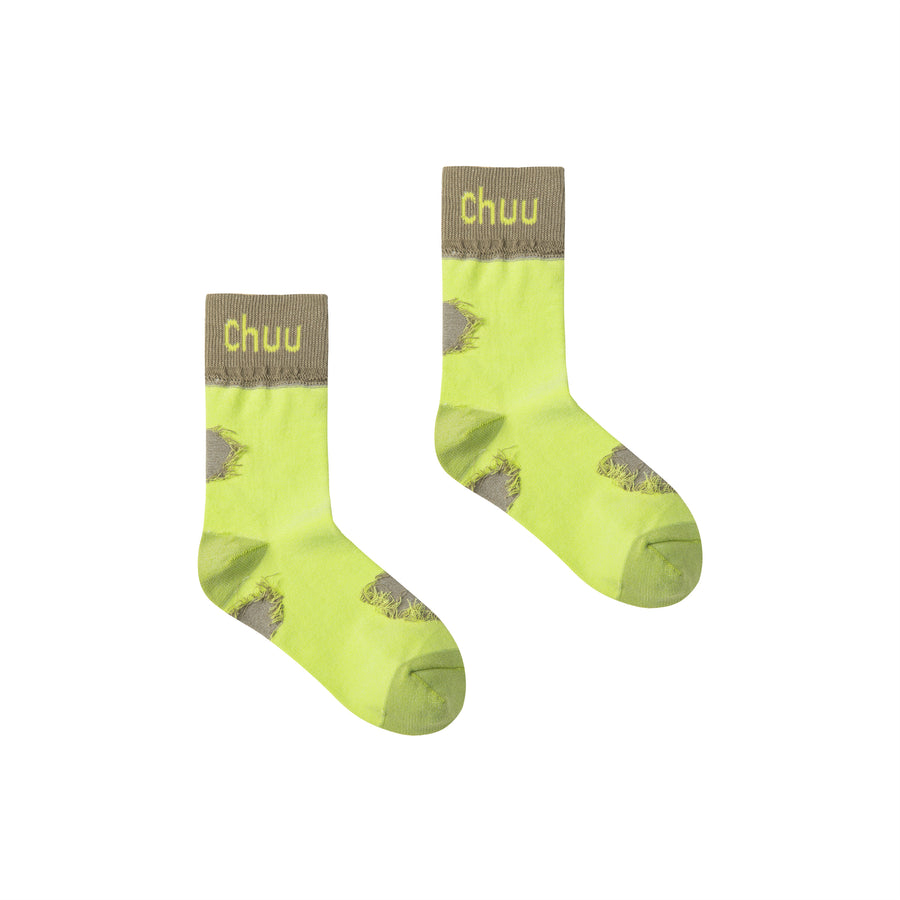 CHUU Chuu Lettering Distressed High Socks