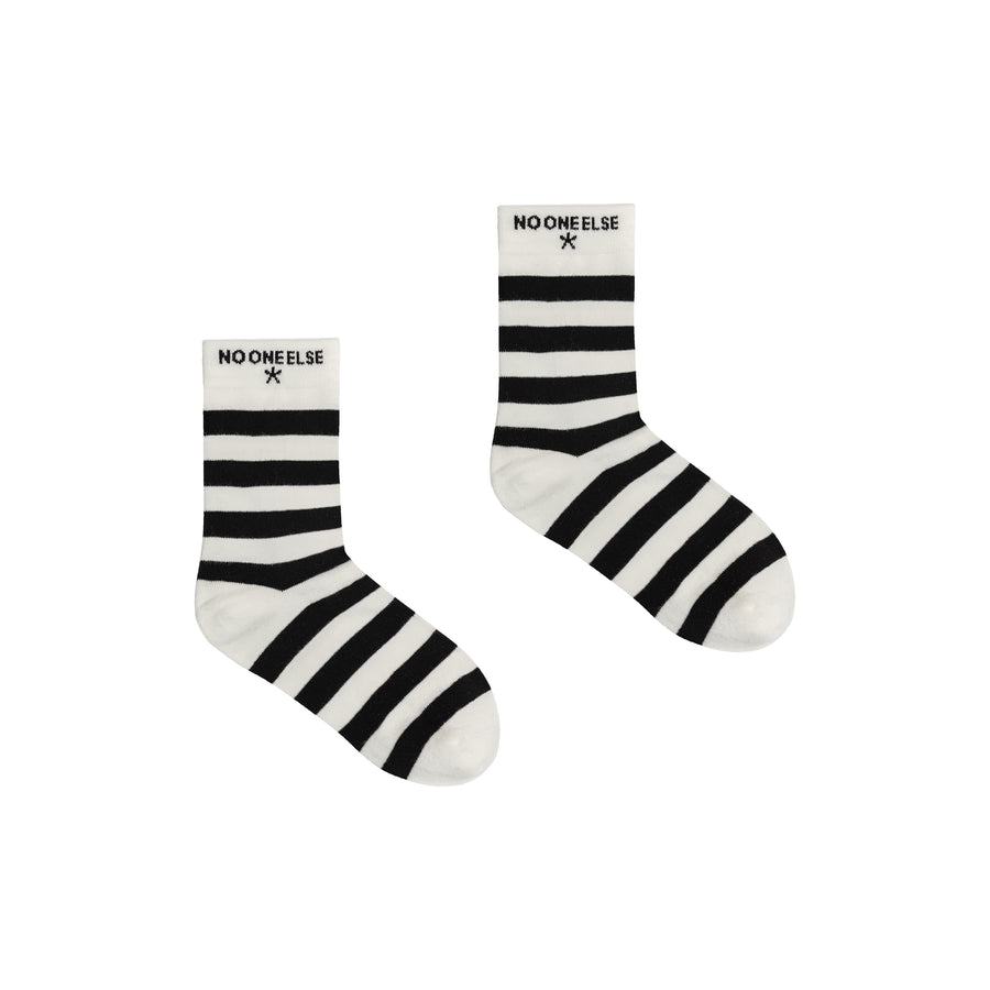 CHUU Logo Striped High Socks