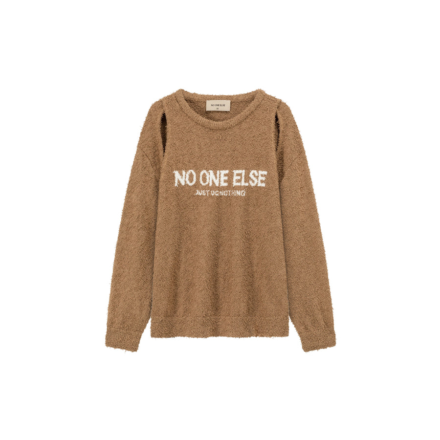 CHUU Logo Shoulder Split Loose Knit Sweater