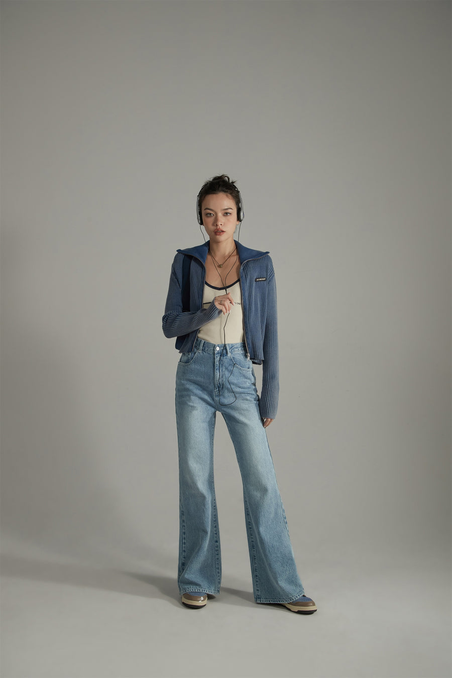 CHUU Basic Washed Bootcut Jeans