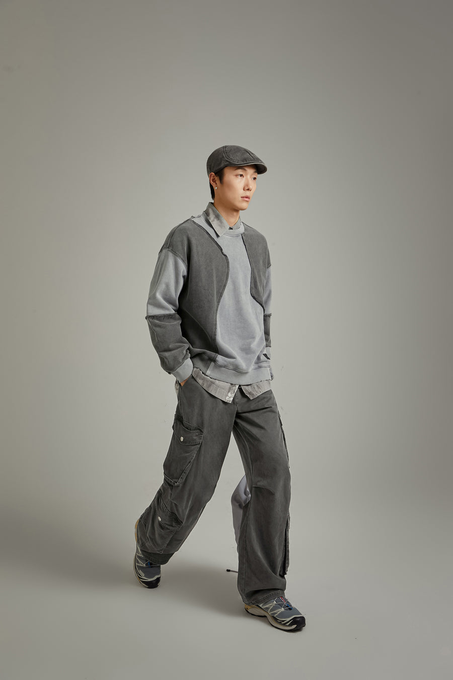 CHUU Multi-Pocket Cargo Pants