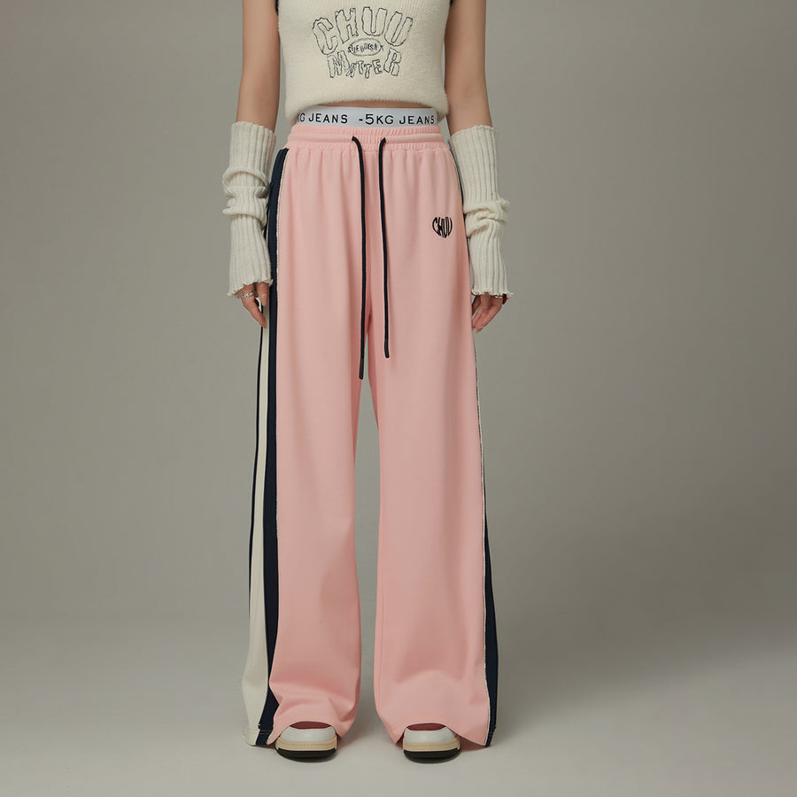 CHUU Heart Embroidered Wide Pants