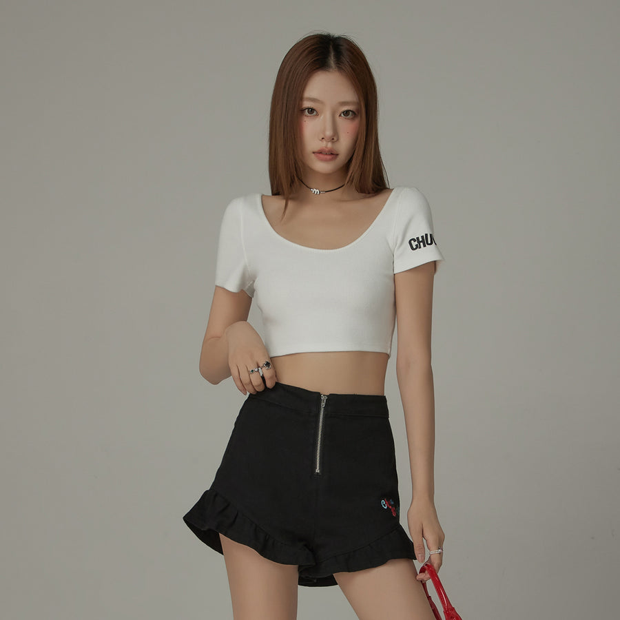 CHUU Chuu Sleeve Lettering Big U Neck Crop T-Shirt