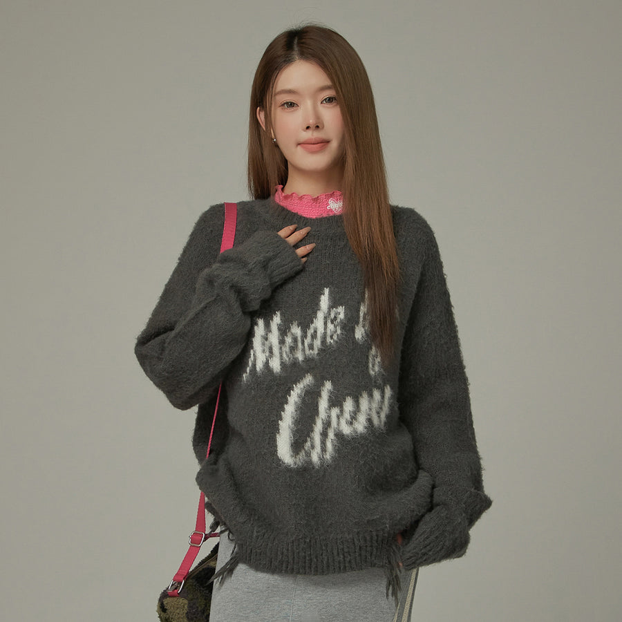 CHUU Logo Distressed Lettering Loose Fit Knit Sweater