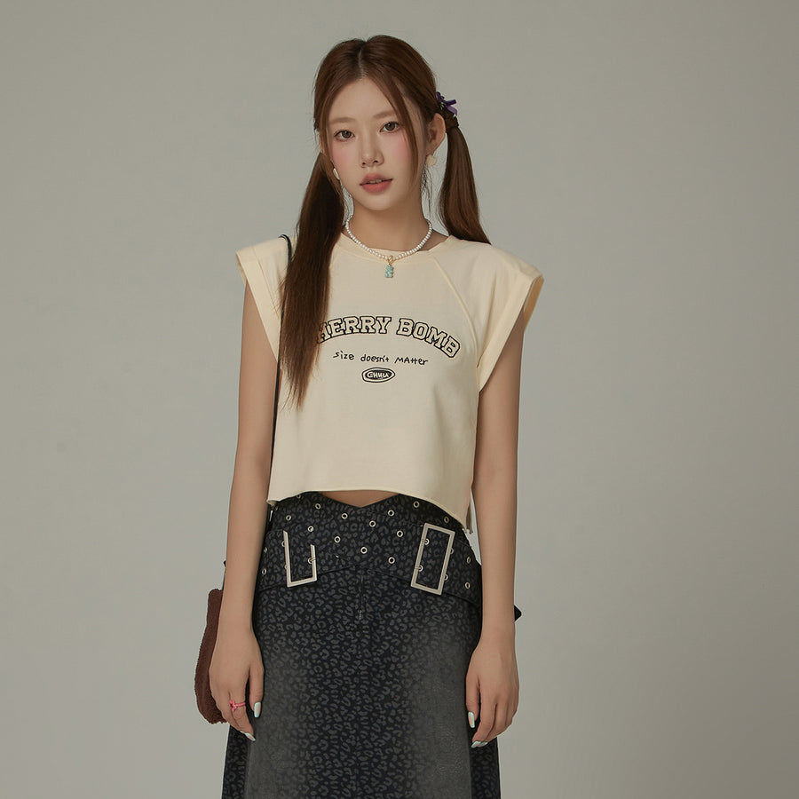 CHUU Cherry Bomb Embroidered Cropped Boxy T-Shirt