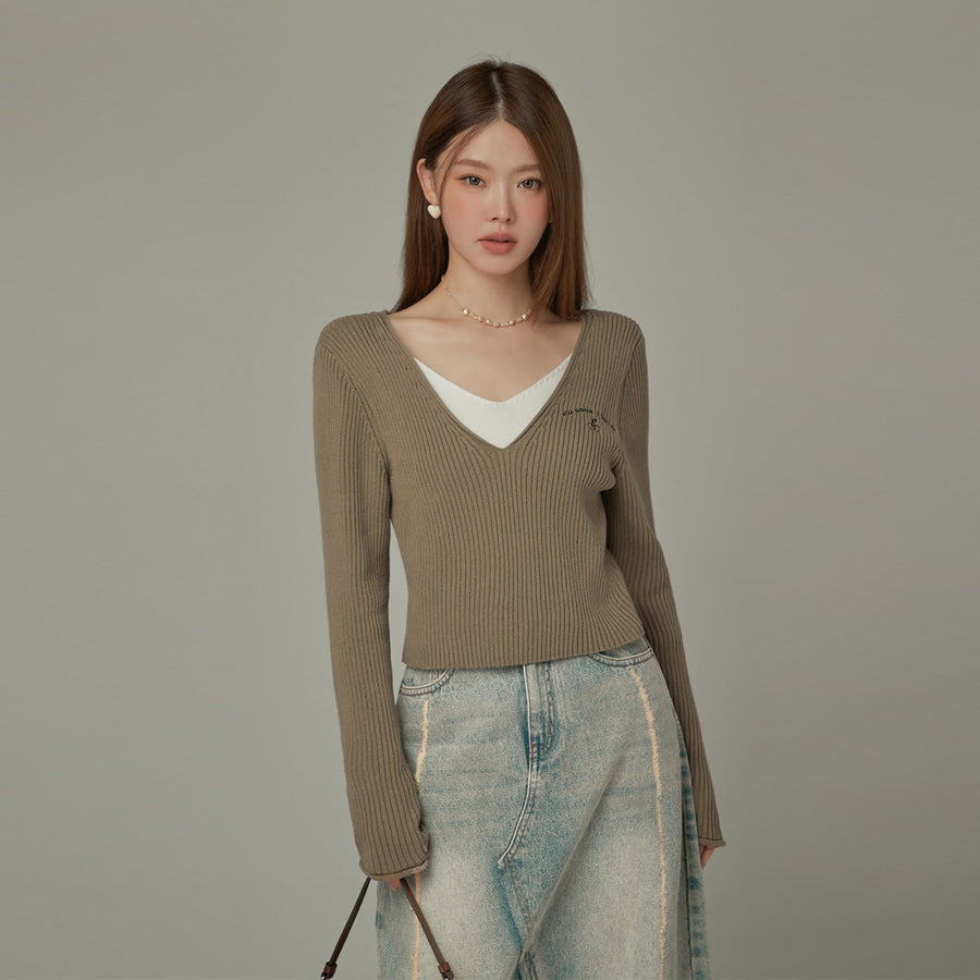 CHUU Color V-Neck Layered Knit Sweater