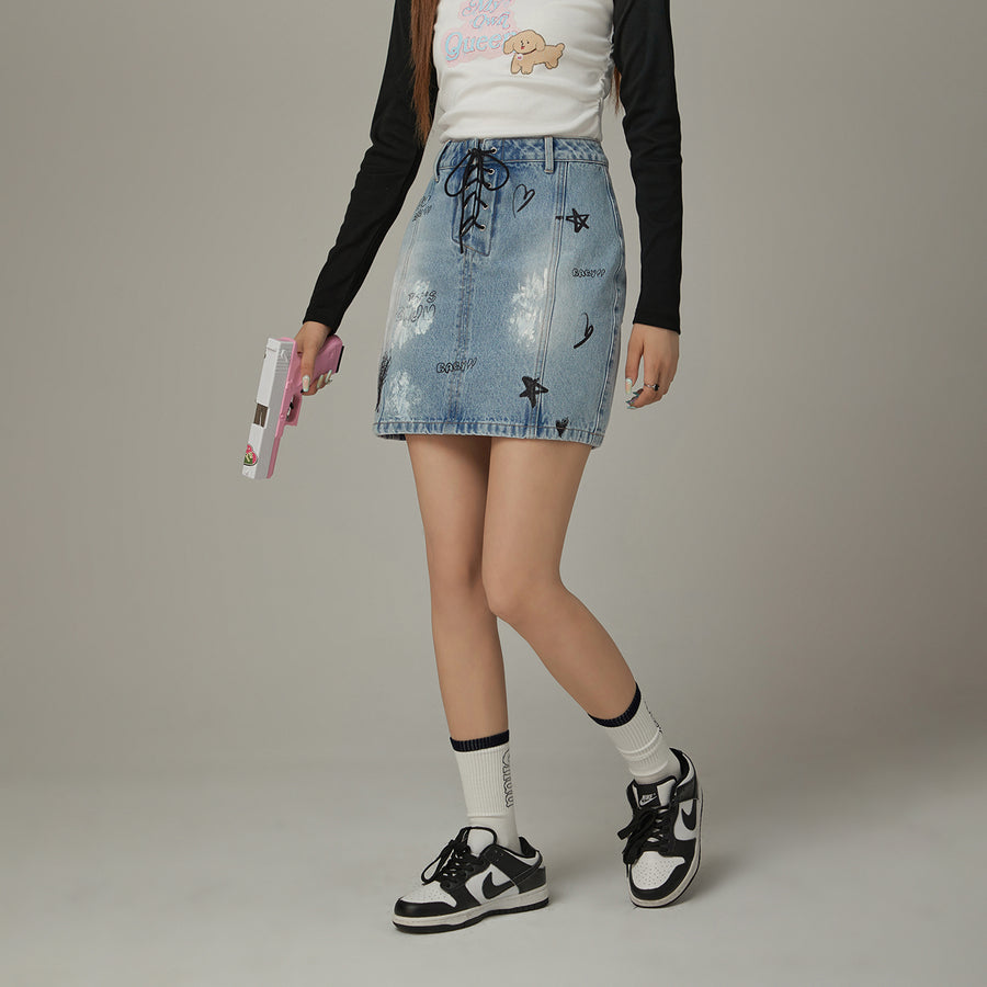 CHUU Lace Up Heart Star Denim Skirt