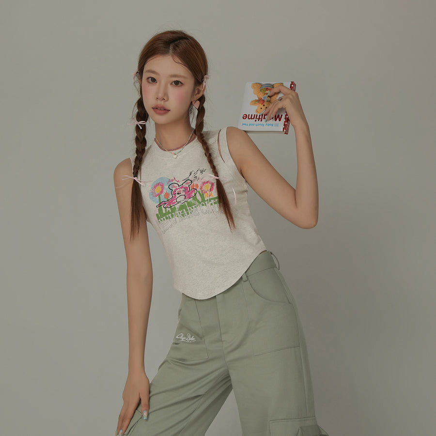 CHUU Chuu Babe Club Sleeveless Top