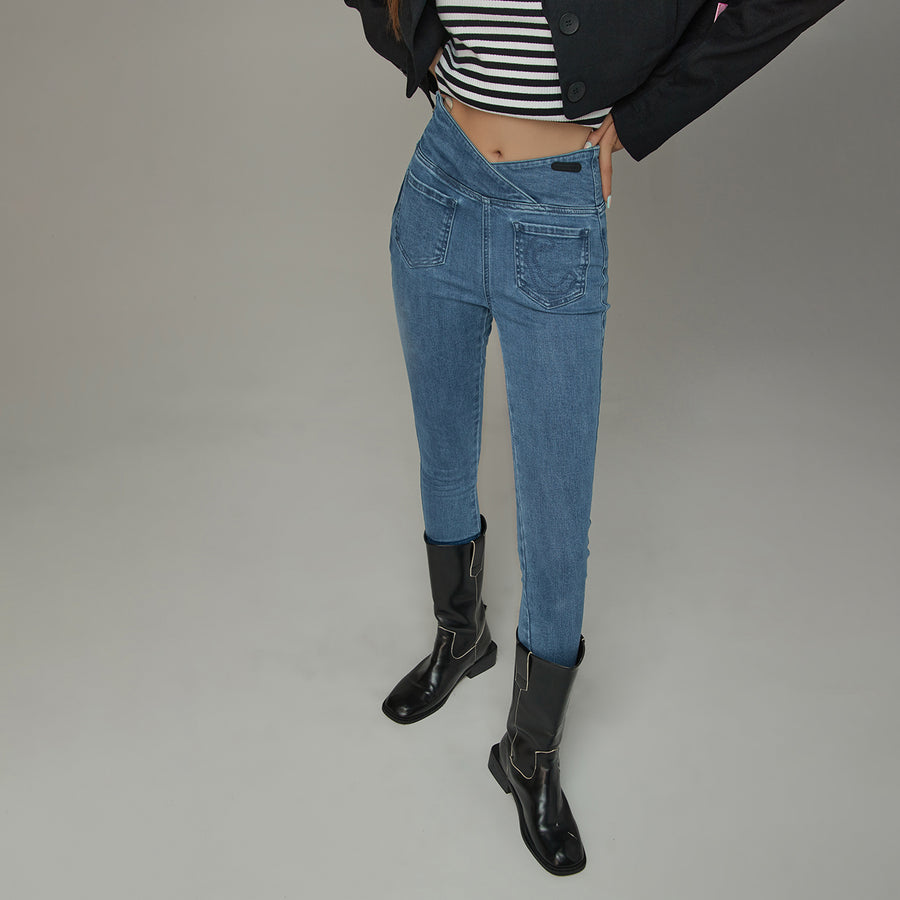 CHUU Wrap Front Pockets Denim Cropped Slim Jeans