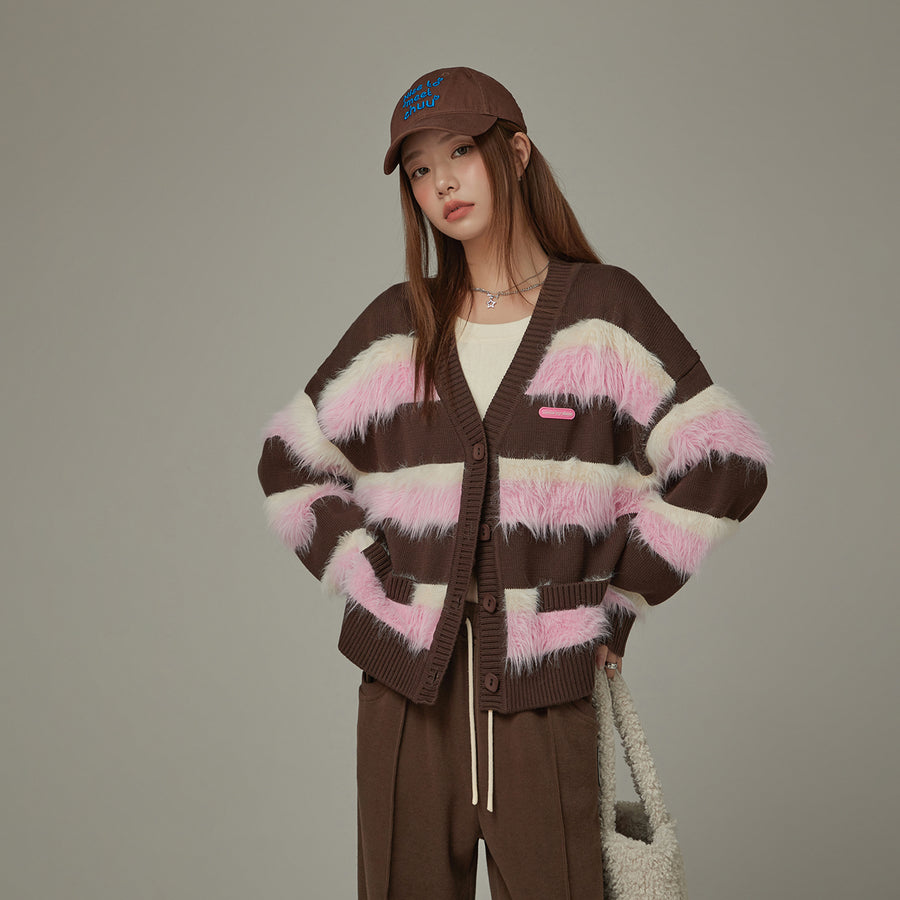 CHUU V-Neck Color Combination Stripe Knit Cardigan