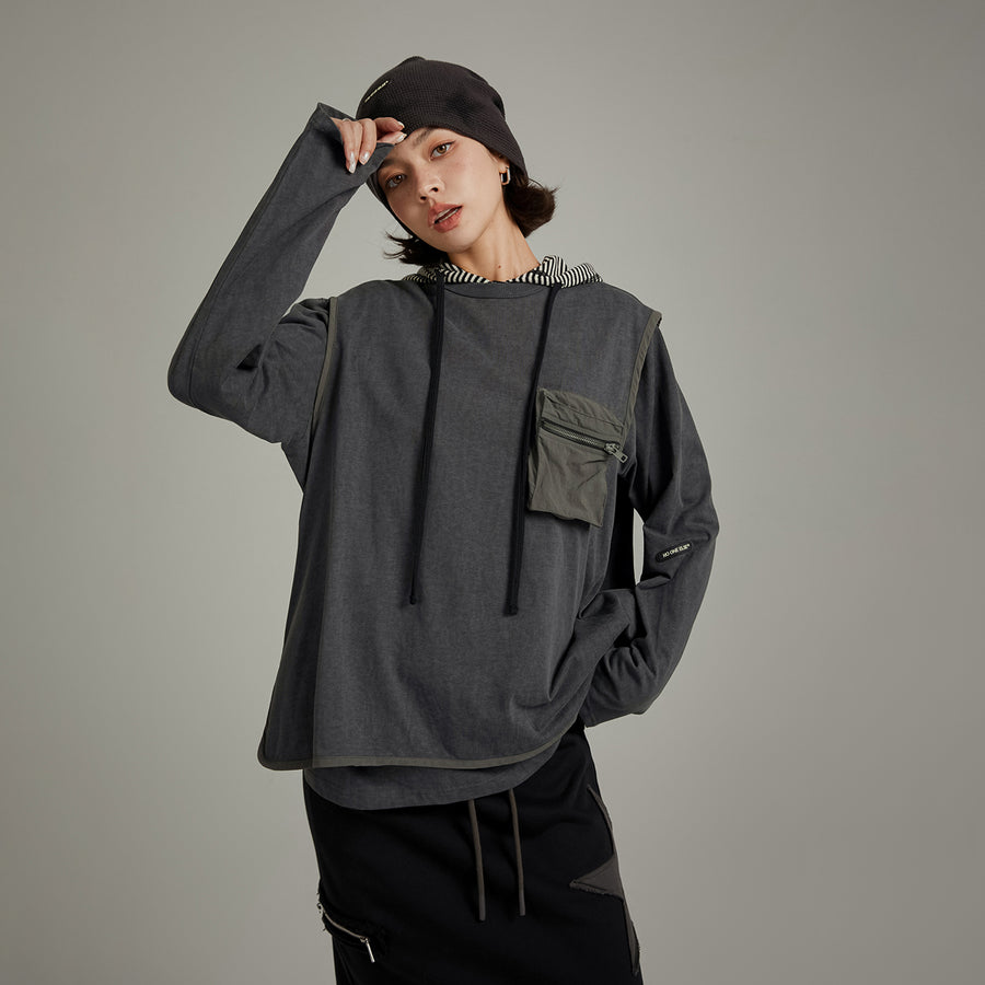 CHUU Zipper Pocket Layered T-Shirt