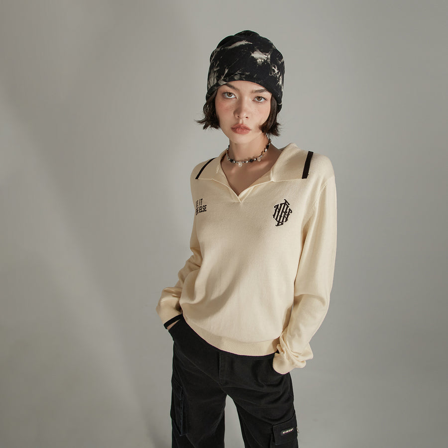 CHUU Lettering Open Collar Knit Sweater