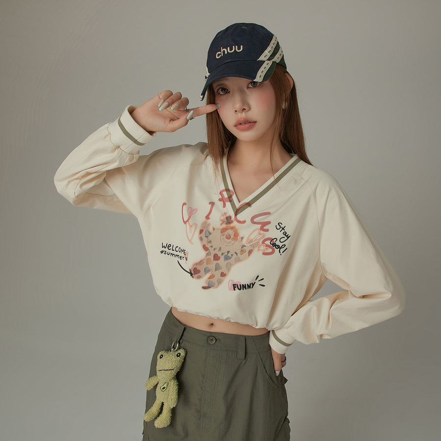 CHUU V-Neck Clown Circus Crop Sweatshirt