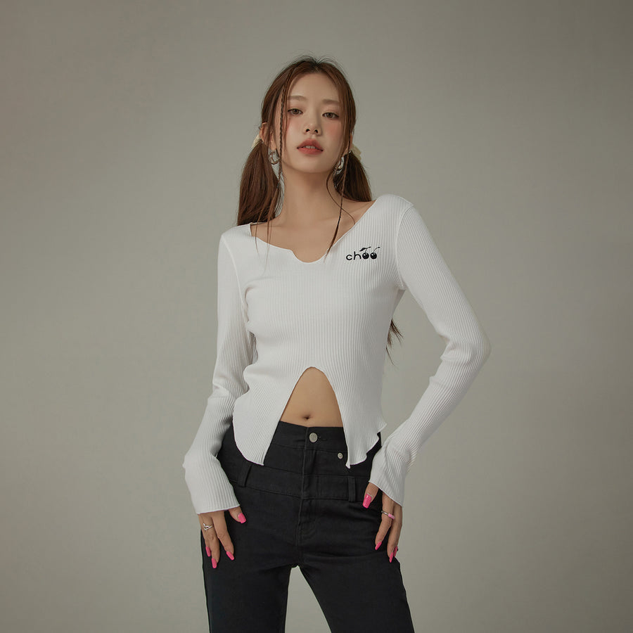 CHUU Color Embroidery Slit Long Sleeve T-Shirt