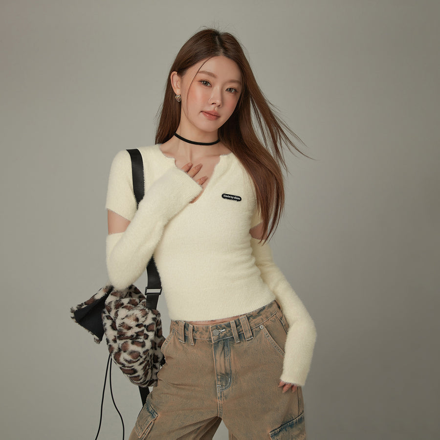 CHUU Sleeve Slit Knit Top