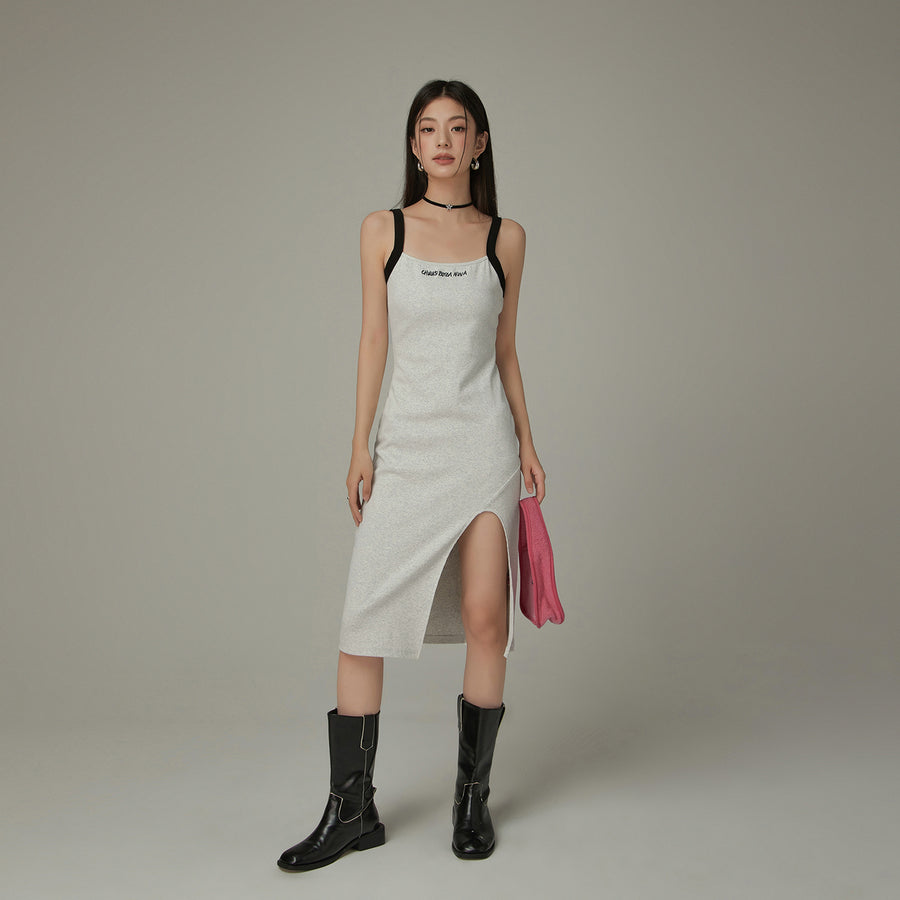 CHUU Slit Sleeveless Long Dress