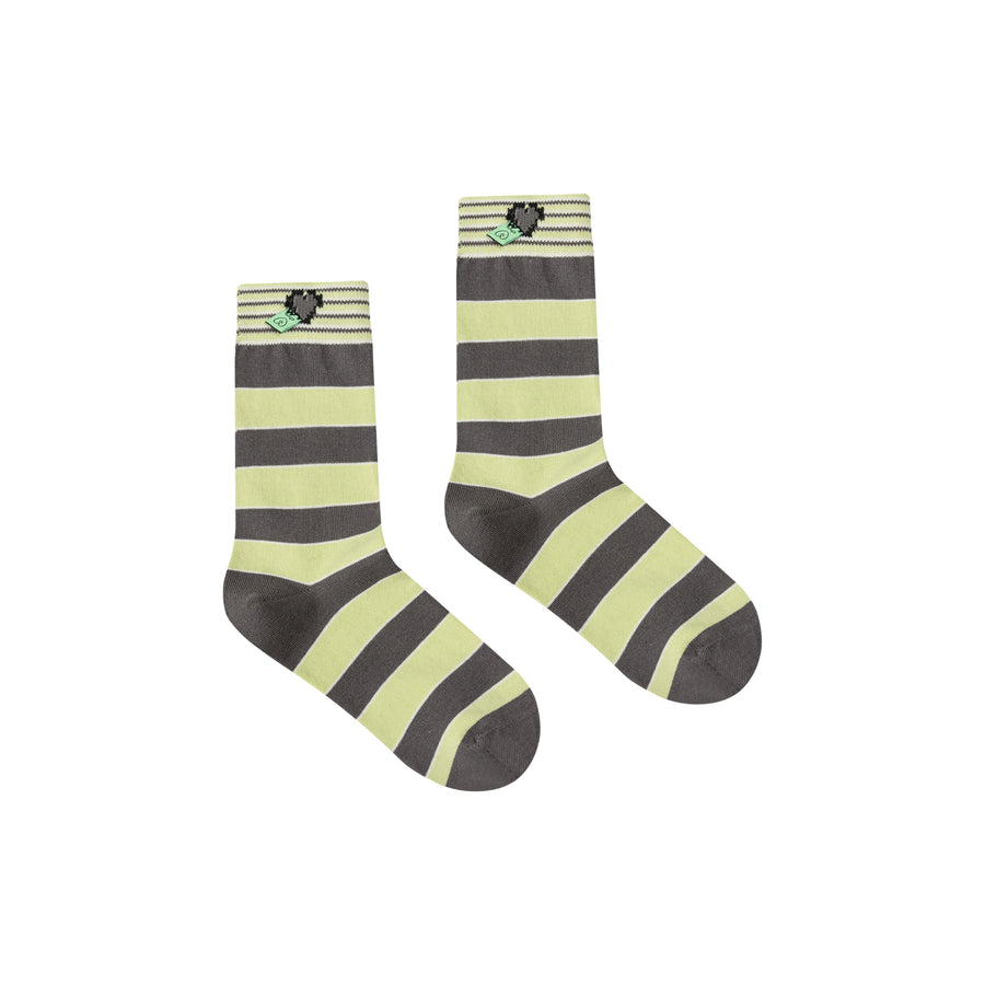 CHUU Heart Stripe High Socks