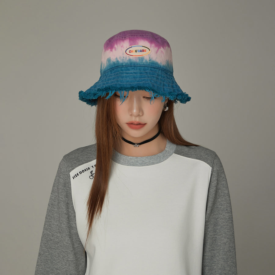 CHUU Rainbow Logo Gradient Raw Hem Bucket Hat