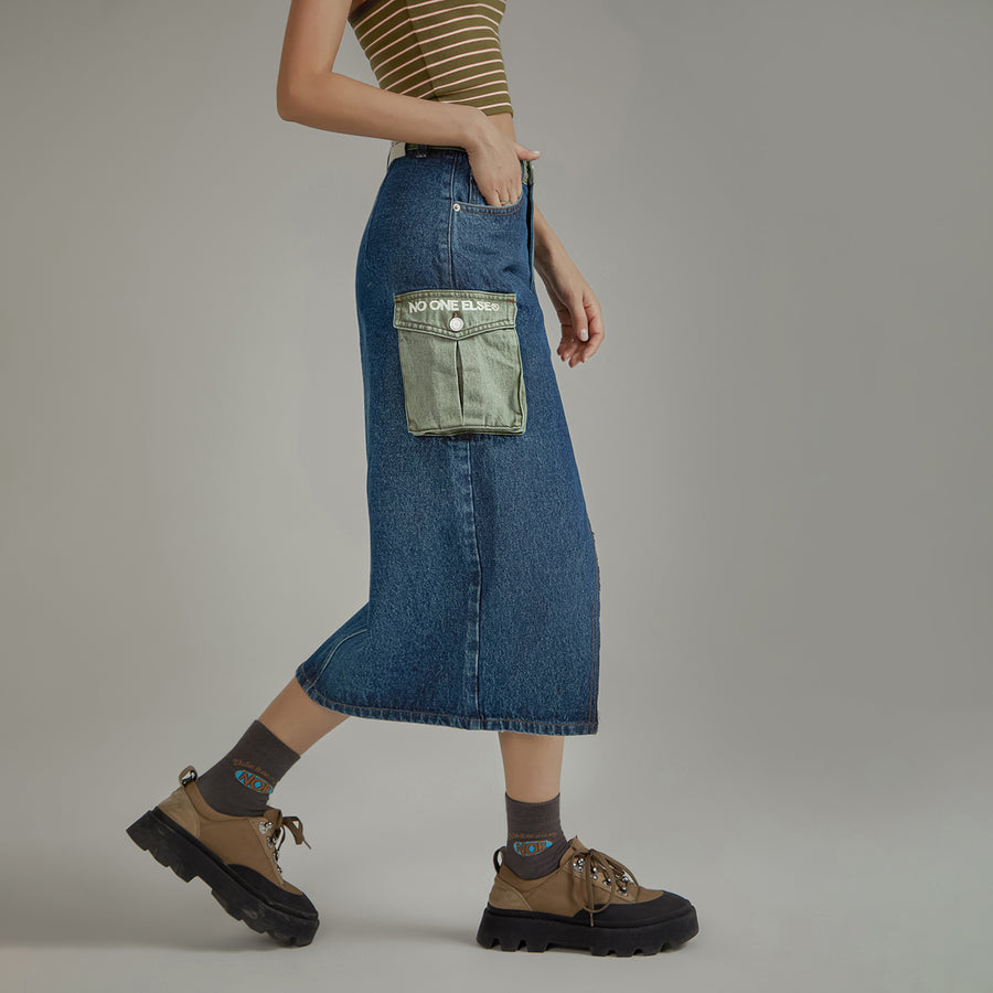 CHUU Pop Of Color Pocket Slit Long Denim Skirt